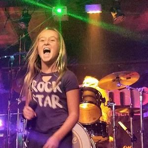 Meet your Posher, Dori